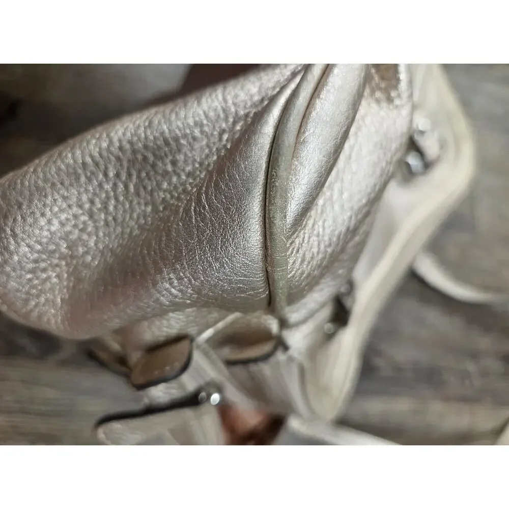 B. MAKOWSKY GENUINE PEBBLED LEATHER Metallic Pale Gold Double Handle Purse